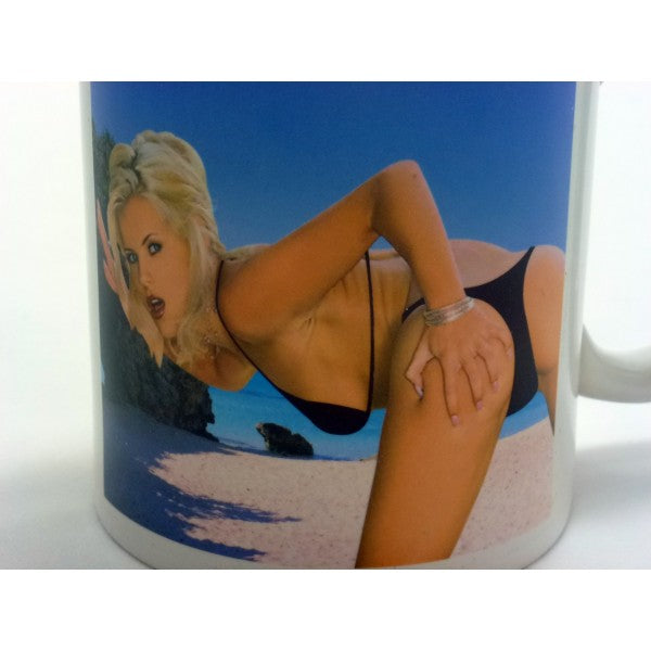 Sexy mug - With the warmth undresses
