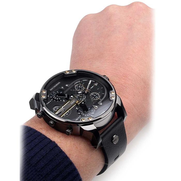 Diesel man watch DZ7348 Mr Daddy 2.0 - Leather strap and Black/Gold steel dial