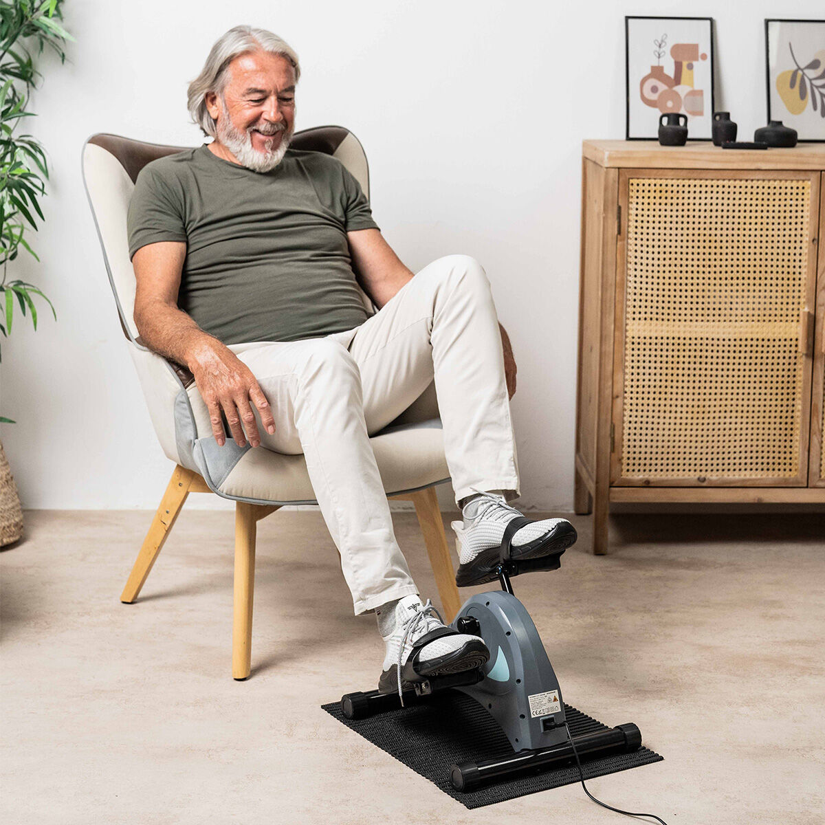 Pedalatore Elettrico Assistito per Braccia e Gambe con Tappetino e Telecomando Velora 3000 InnovaGoods
